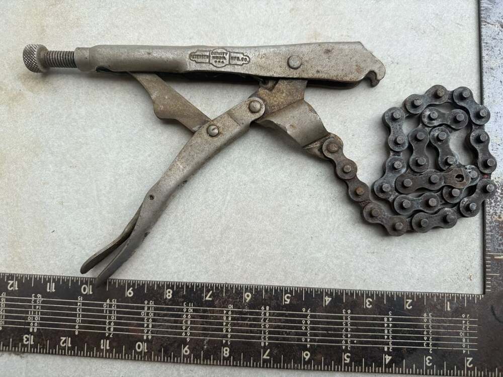 Vintage Petersen Vise-Grip 20R Locking Chain Clamp Pliers DeWitt USA